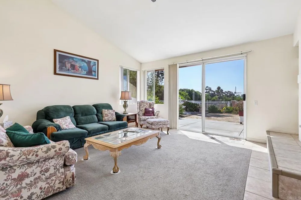 638 Cantara Lane Vista, CA 92081