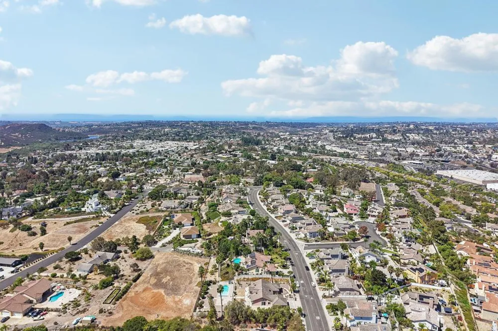 638 Cantara Lane Vista, CA 92081