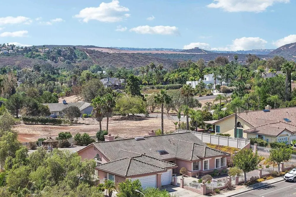 638 Cantara Lane Vista, CA 92081