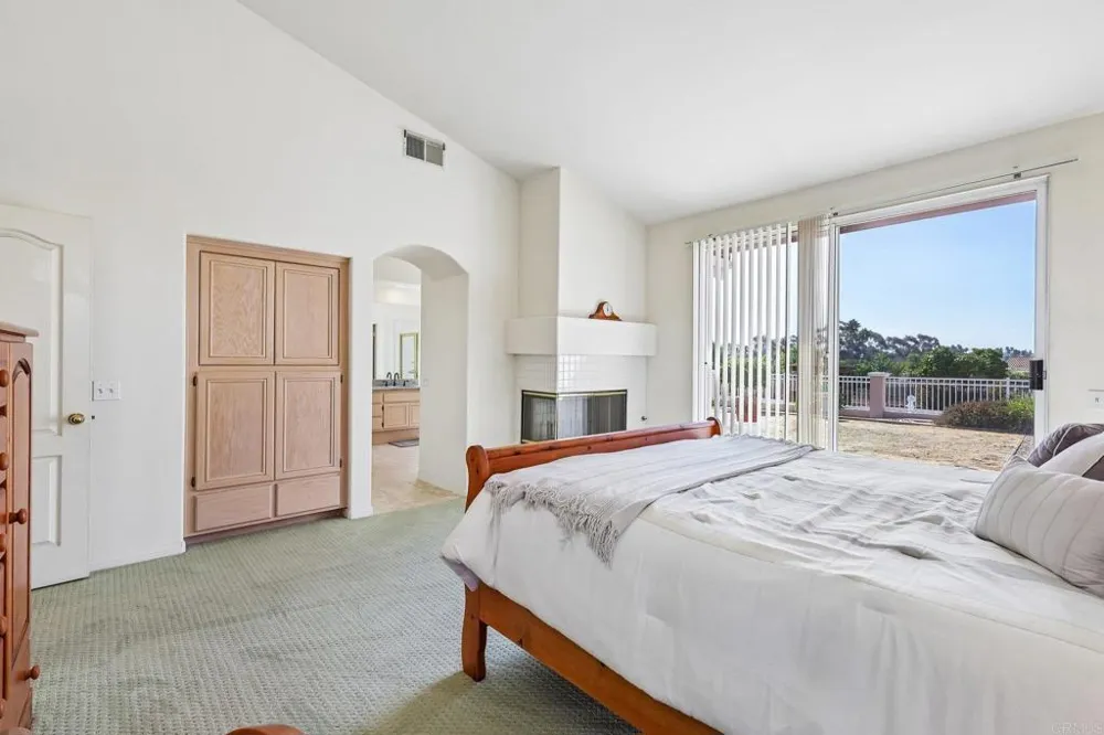 638 Cantara Lane Vista, CA 92081