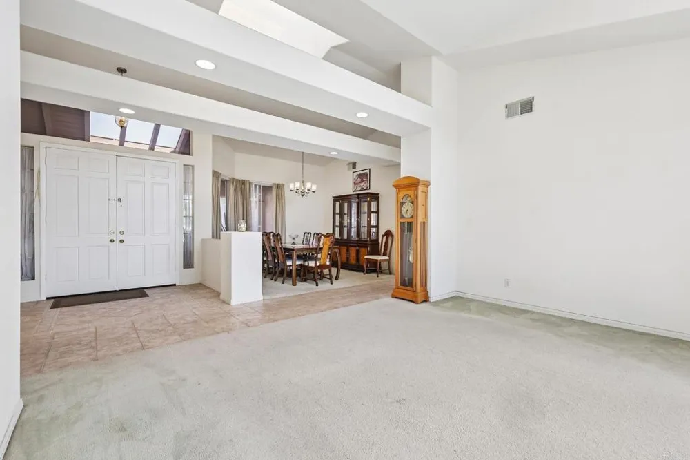 638 Cantara Lane Vista, CA 92081