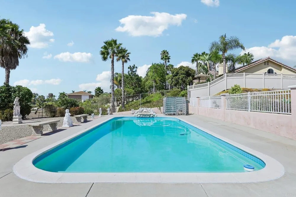638 Cantara Lane Vista, CA 92081