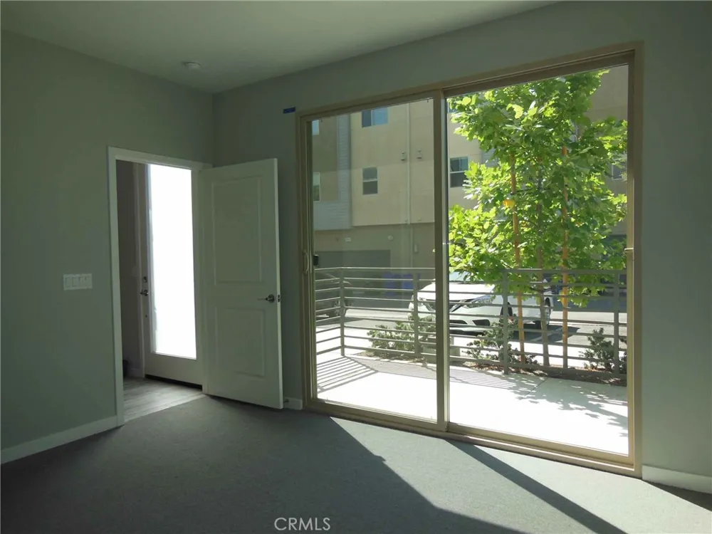 674 Chandler Upland, CA 91786