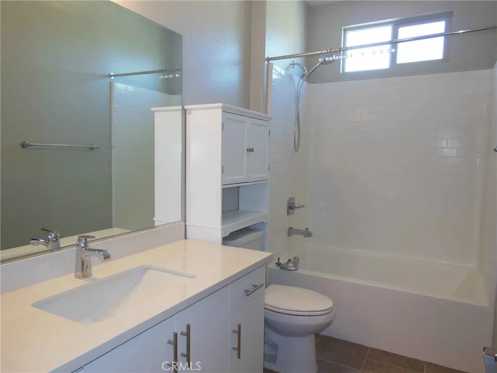 674 Chandler Upland, CA 91786