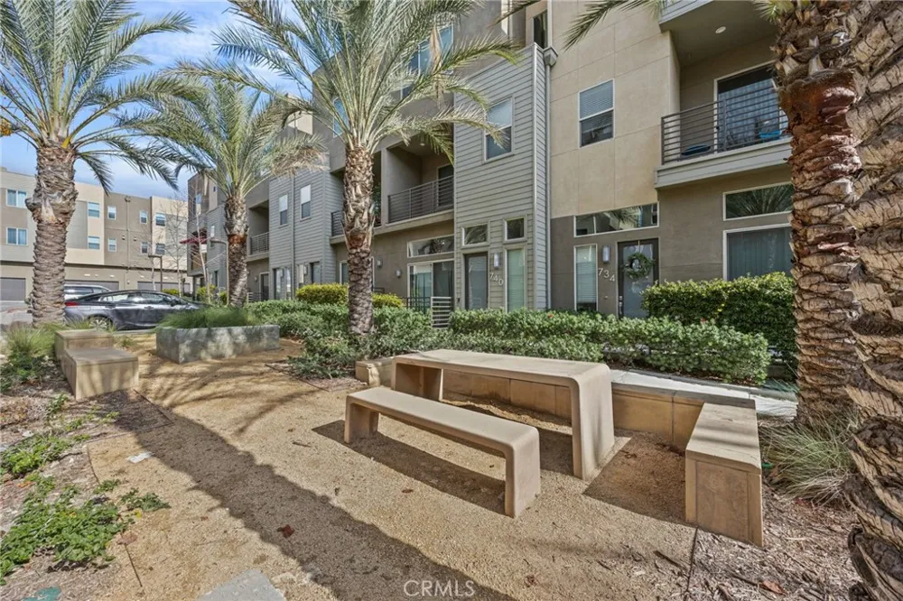 674 Chandler Upland, CA 91786