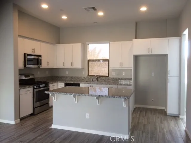 674 Chandler Upland, CA 91786