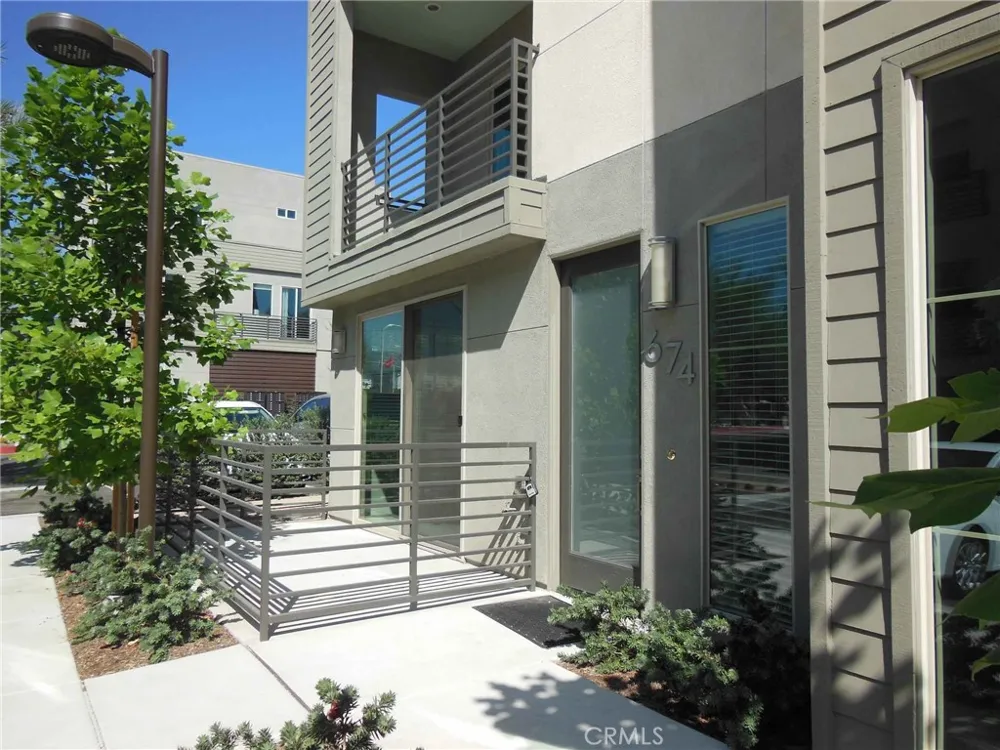 674 Chandler Upland, CA 91786