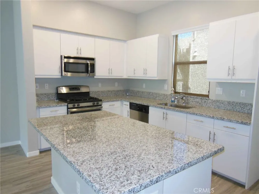674 Chandler Upland, CA 91786
