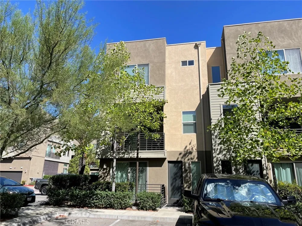 674 Chandler Upland, CA 91786