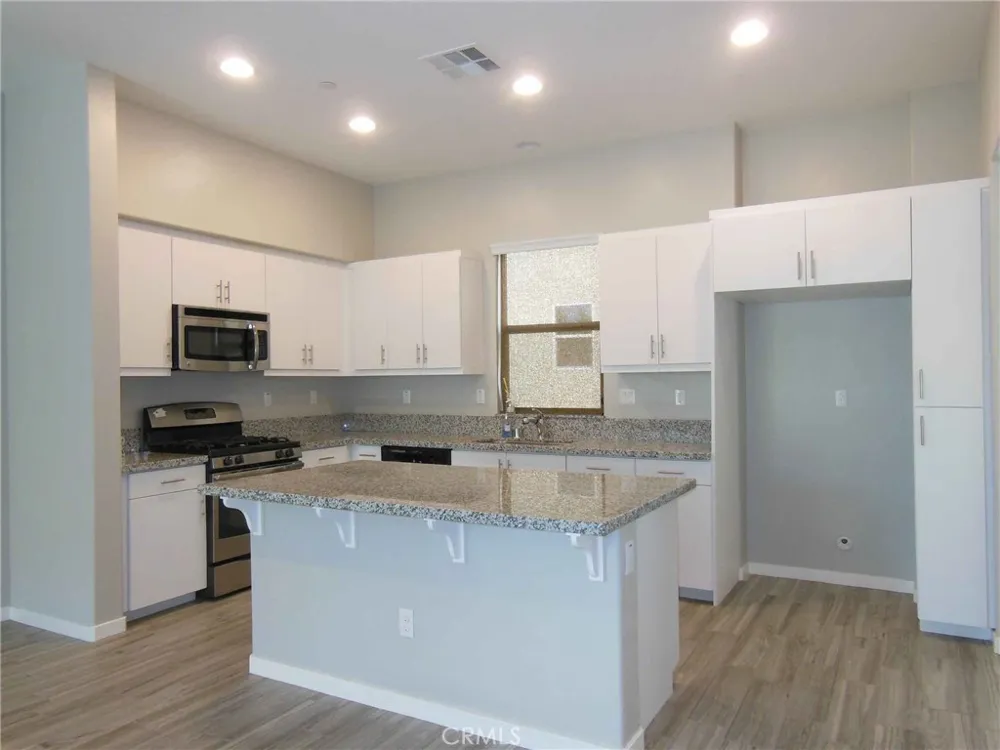 674 Chandler Upland, CA 91786