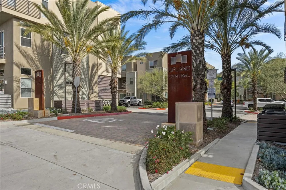 674 Chandler Upland, CA 91786