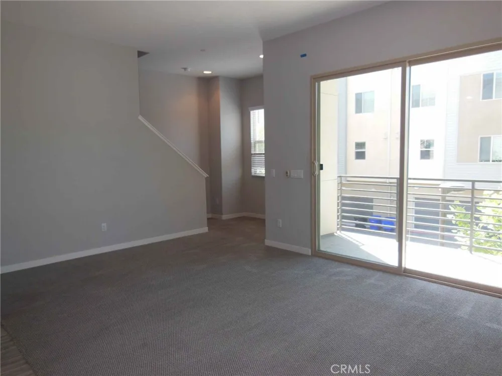 674 Chandler Upland, CA 91786