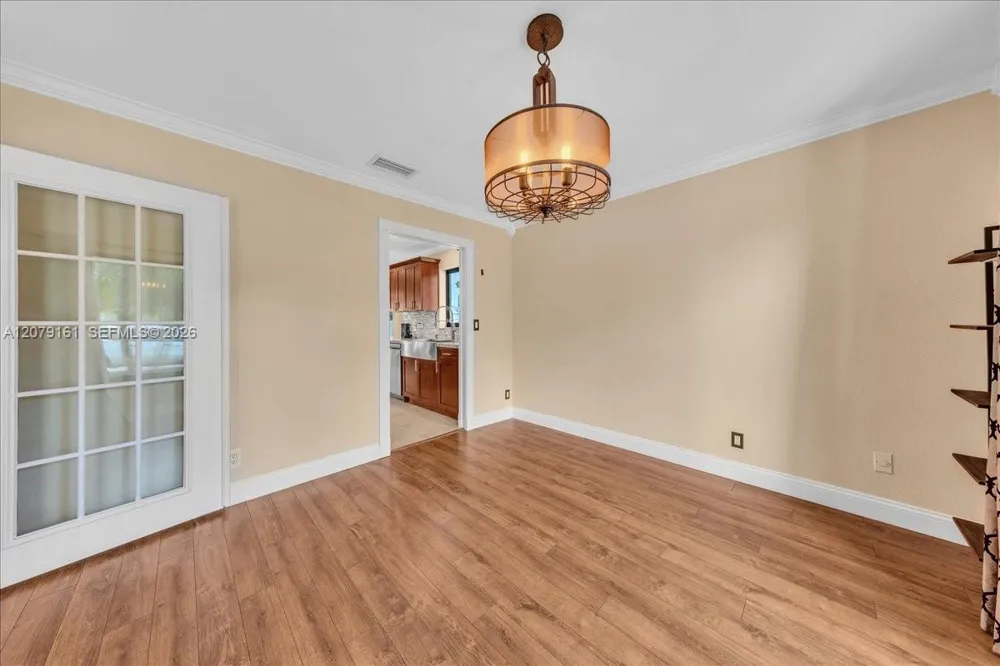15056 SW 10th St Sunrise, FL 33326