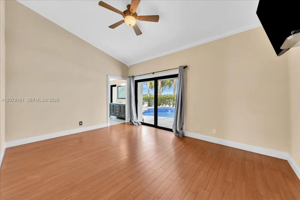 15056 SW 10th St Sunrise, FL 33326