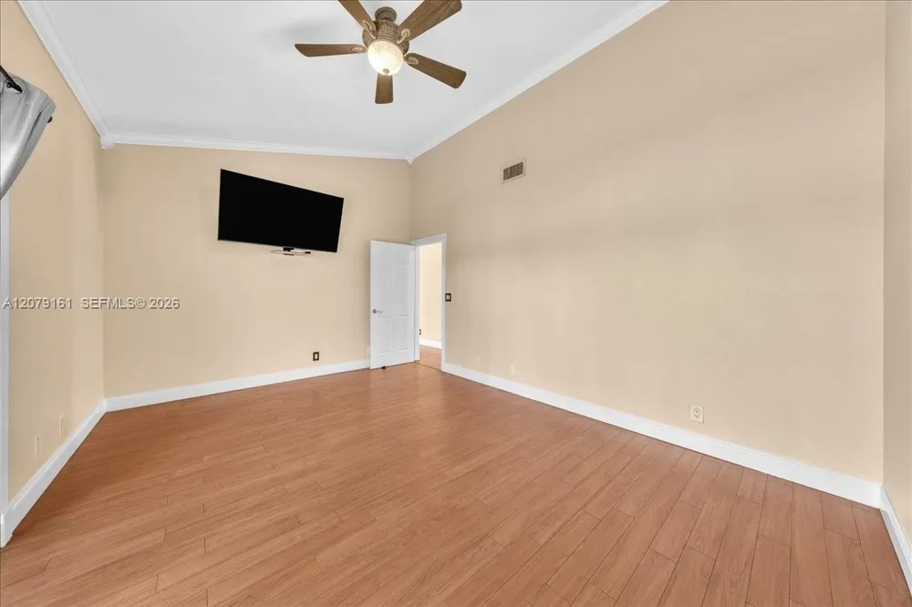 15056 SW 10th St Sunrise, FL 33326