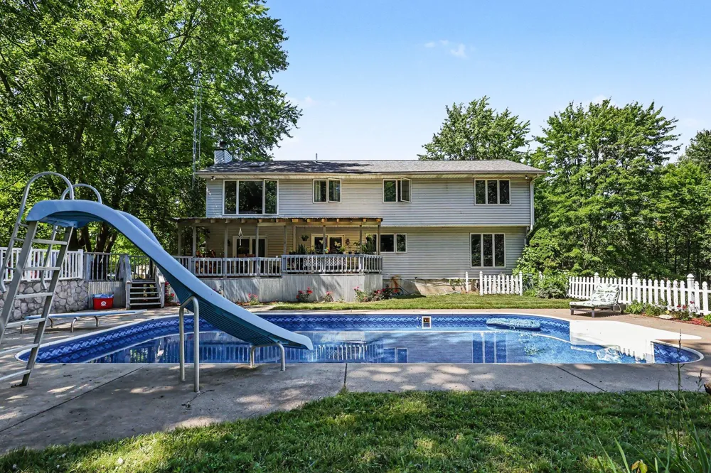 65505 Michigan 43 Bangor Township, MI 49013