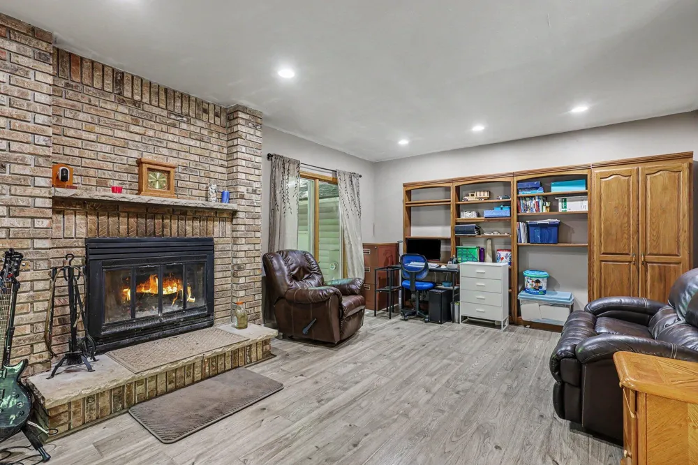65505 Michigan 43 Bangor Township, MI 49013