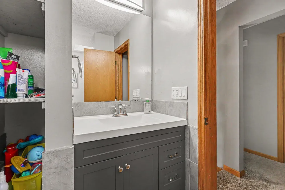 65505 Michigan 43 Bangor Township, MI 49013