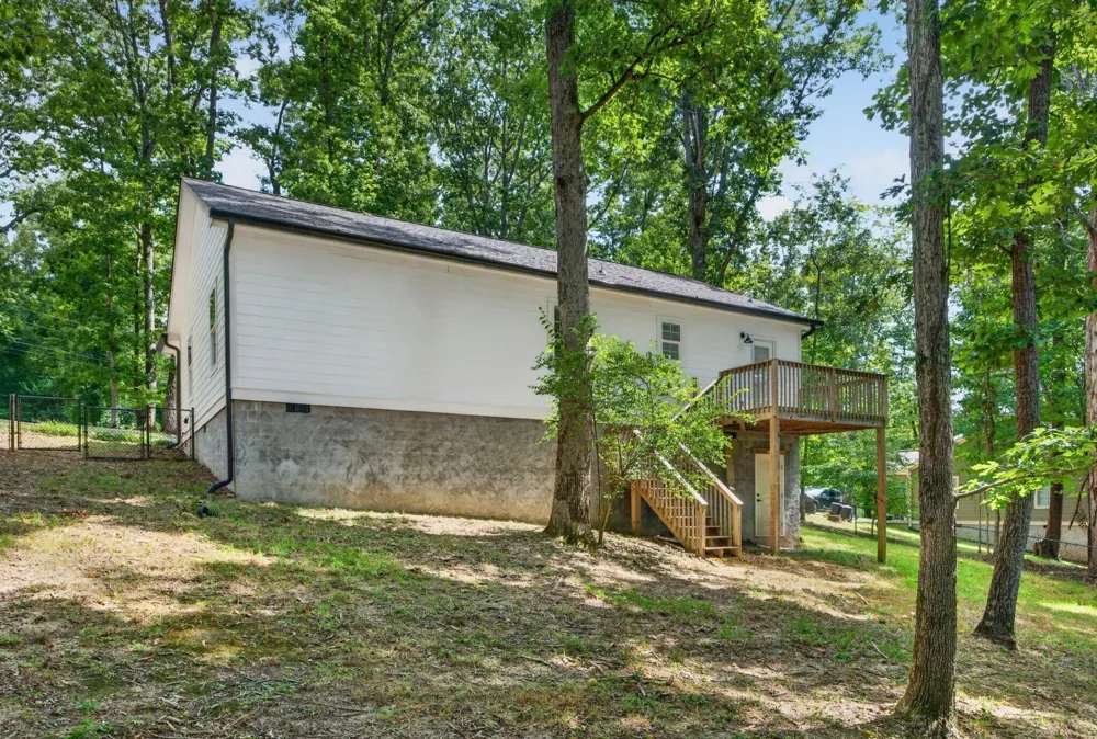 184 Middle Road Lookout Mountain, GA 30750