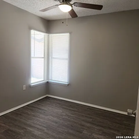 9851 Meadow Way Converse, TX 78109