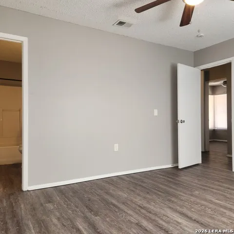 9851 Meadow Way Converse, TX 78109
