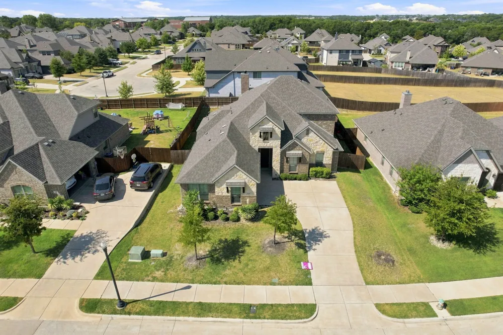 4409 Dandelion Lane Midlothian, TX 76065
