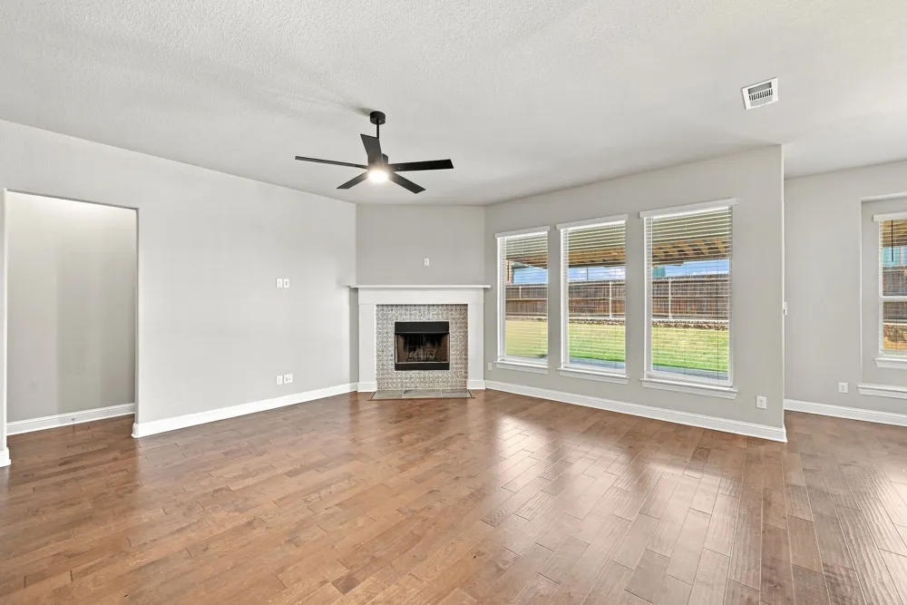 4409 Dandelion Lane Midlothian, TX 76065