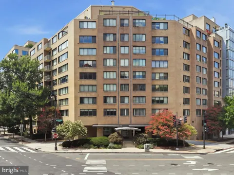 2201 L STREET NW #409