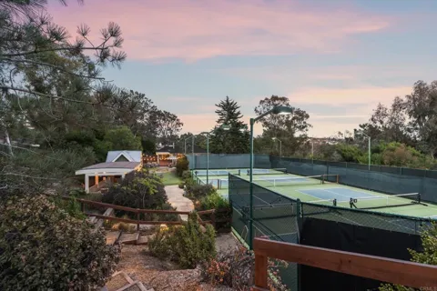 11670 Tierra del Sur