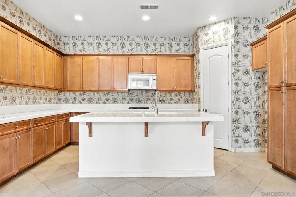 317 Valley Heights Oceanside, CA 92057