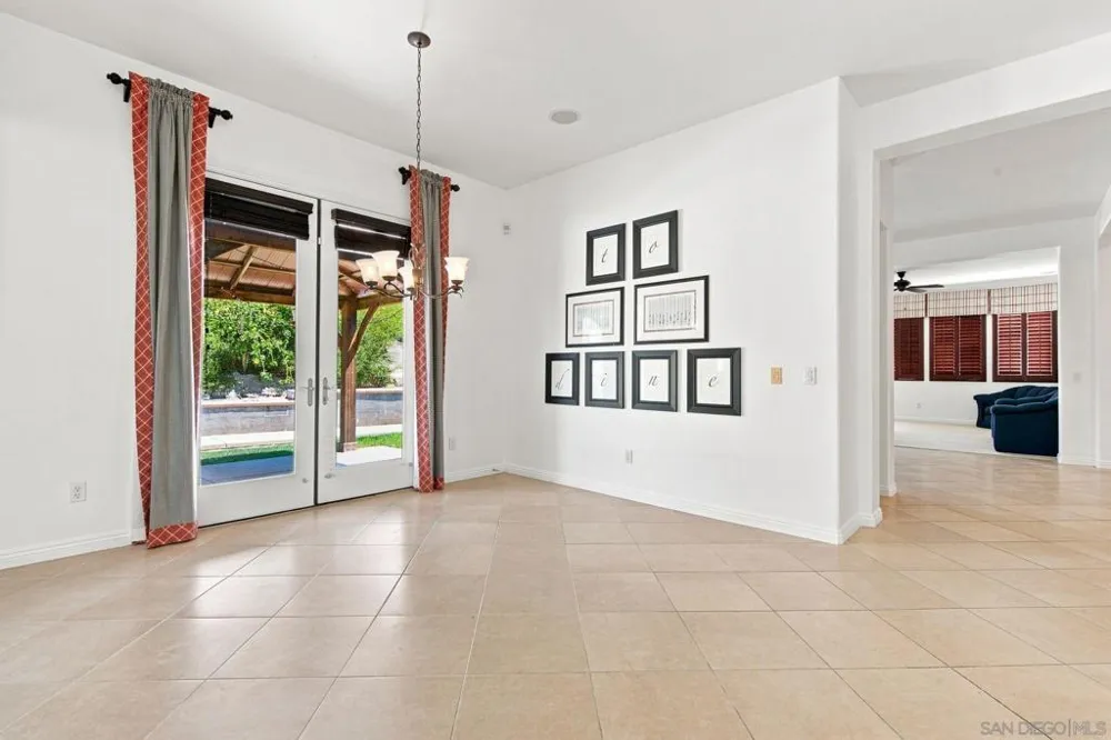 317 Valley Heights Oceanside, CA 92057