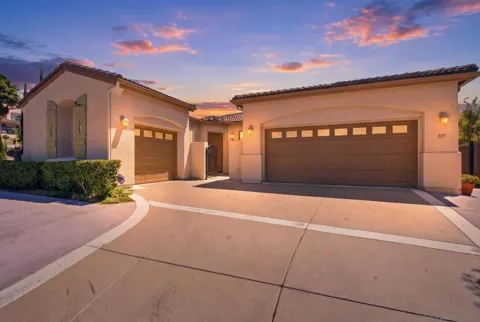 317 Valley Heights