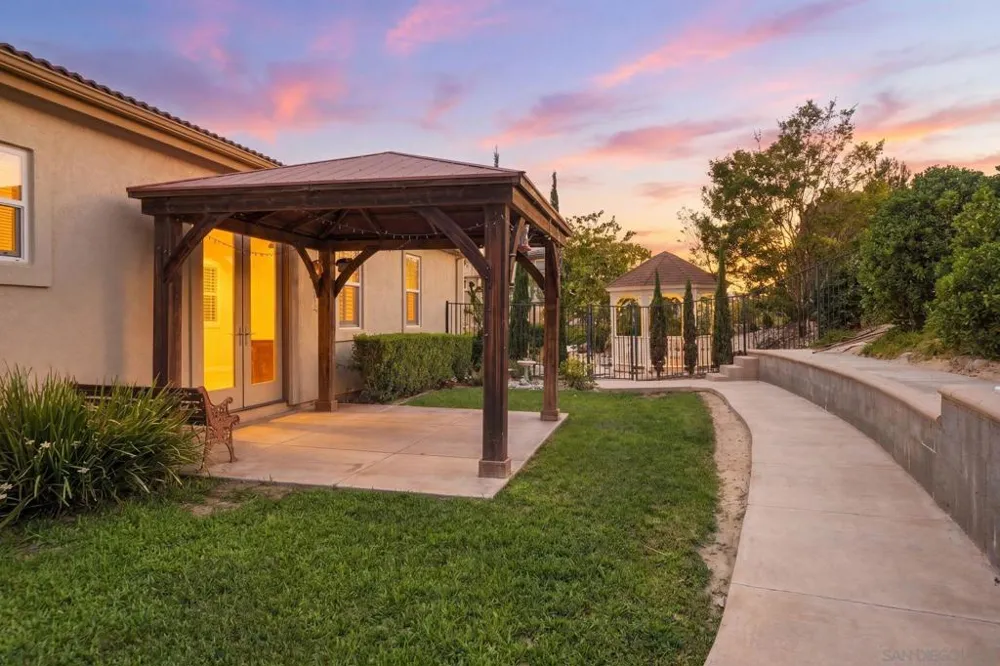 317 Valley Heights Oceanside, CA 92057