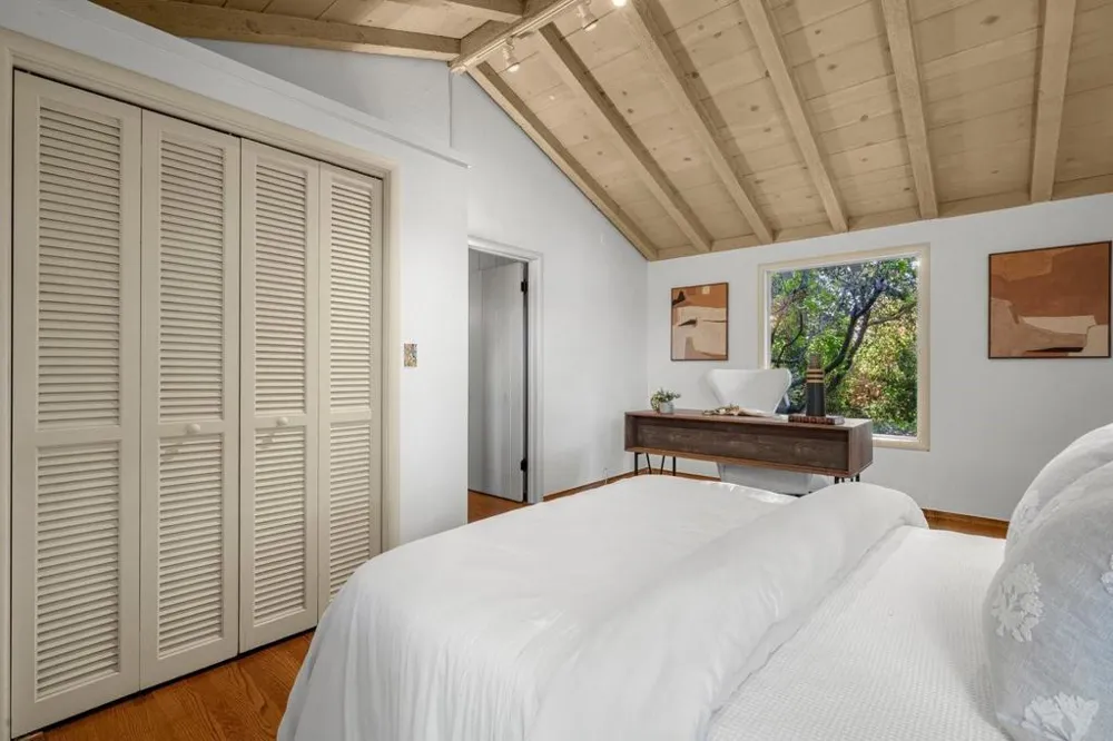 3655 La Calle Court Palo Alto, CA 94306