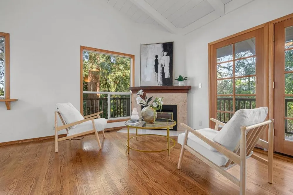 3655 La Calle Court Palo Alto, CA 94306