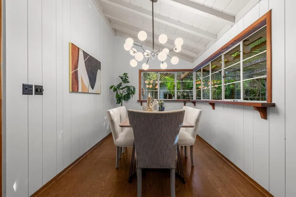 3655 La Calle Court Palo Alto, CA 94306