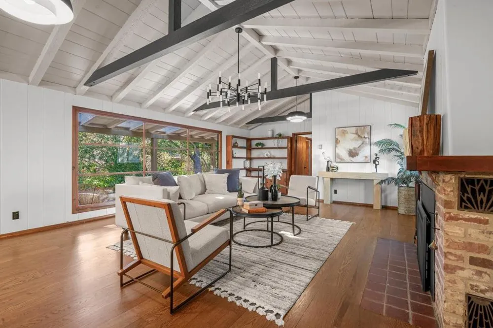 3655 La Calle Court Palo Alto, CA 94306