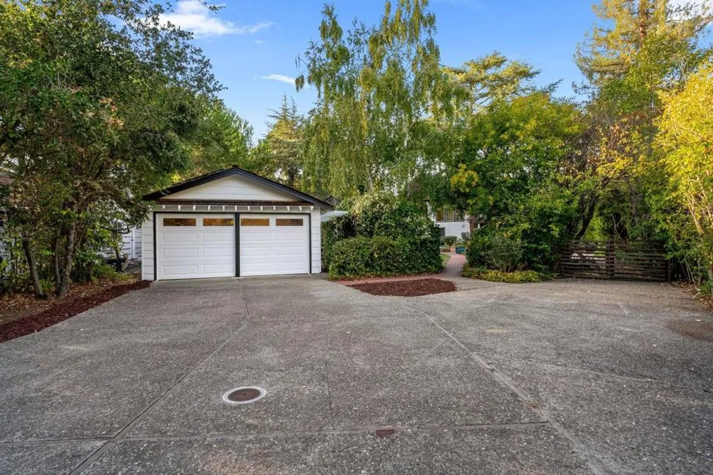 3655 La Calle Court Palo Alto, CA 94306