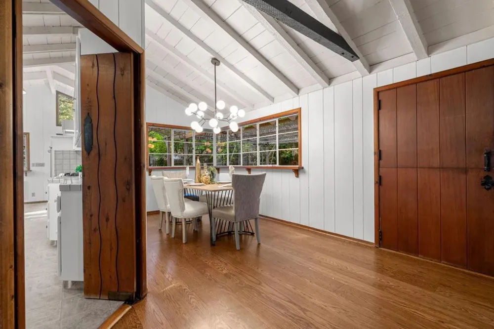 3655 La Calle Court Palo Alto, CA 94306