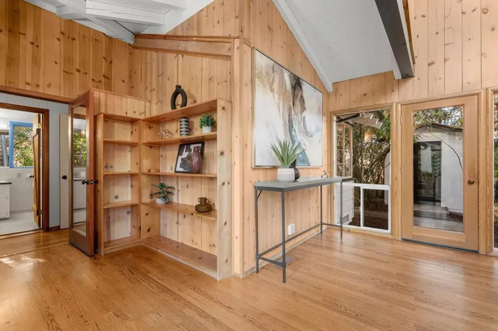 3655 La Calle Court Palo Alto, CA 94306
