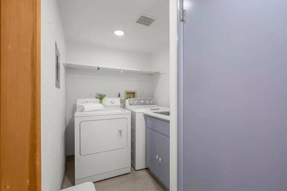 3655 La Calle Court Palo Alto, CA 94306