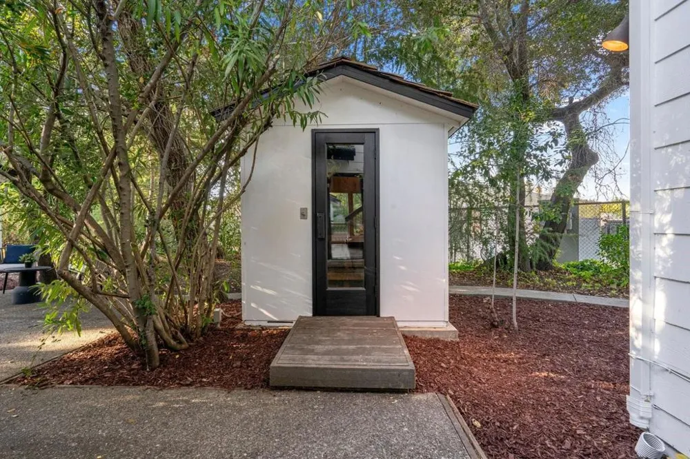 3655 La Calle Court Palo Alto, CA 94306