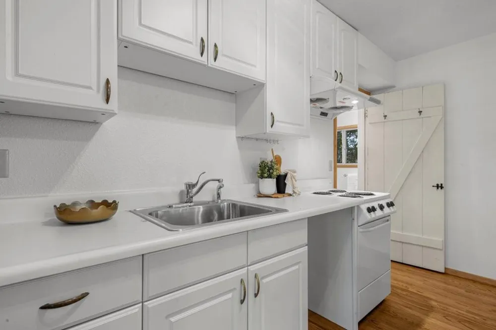 3655 La Calle Court Palo Alto, CA 94306