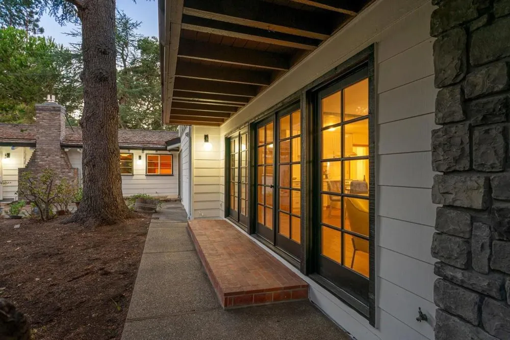 3655 La Calle Court Palo Alto, CA 94306