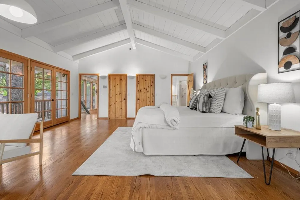 3655 La Calle Court Palo Alto, CA 94306