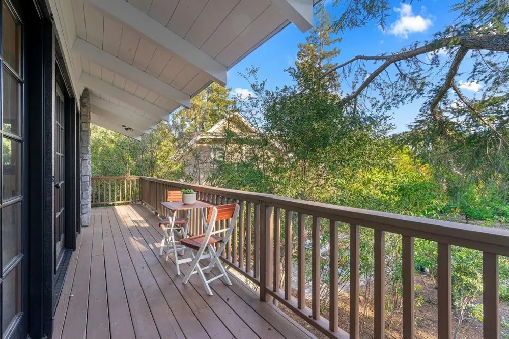 3655 La Calle Court Palo Alto, CA 94306