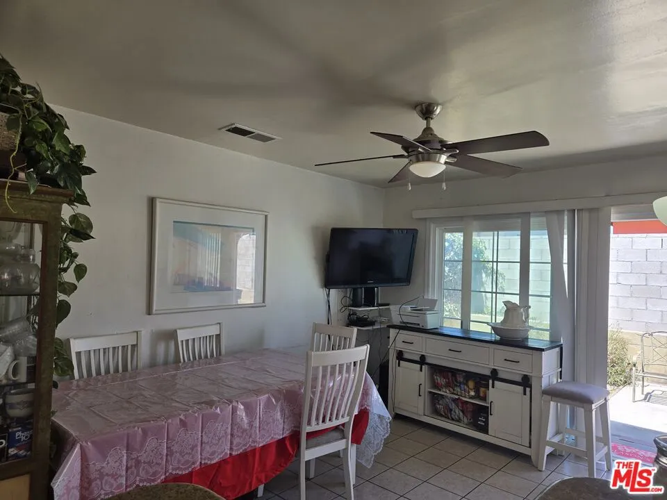 819 E 146th Street Compton, CA 90220