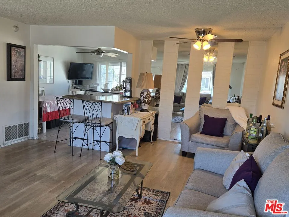 819 E 146th Street Compton, CA 90220