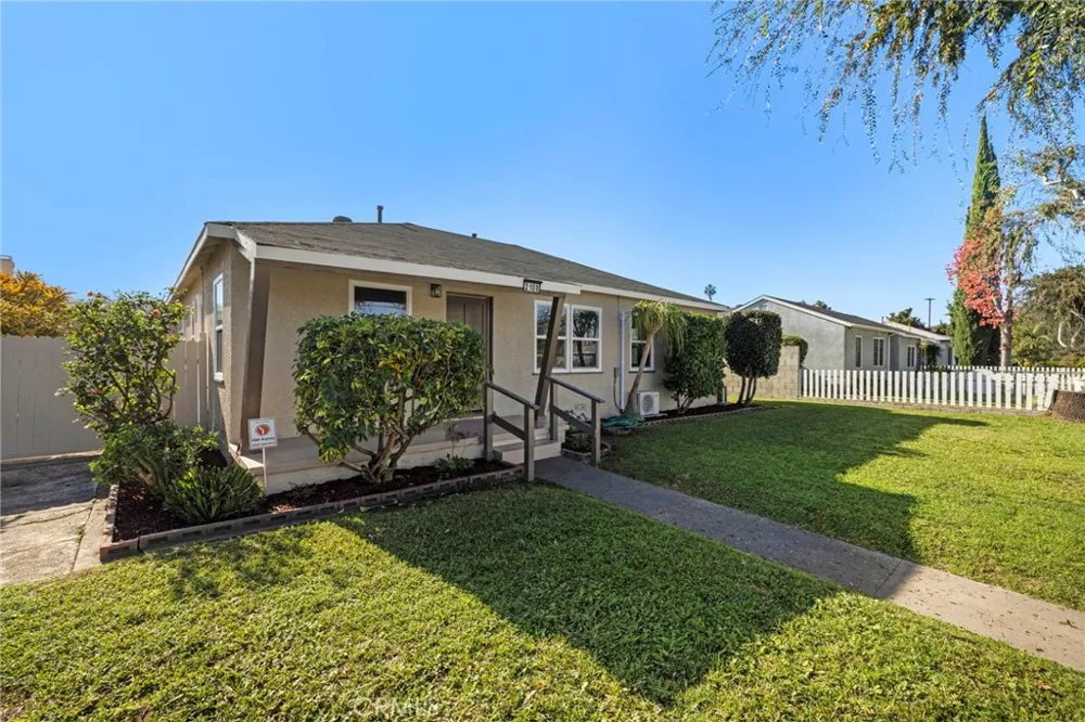 2100 W Valencia Drive Fullerton, CA 92833