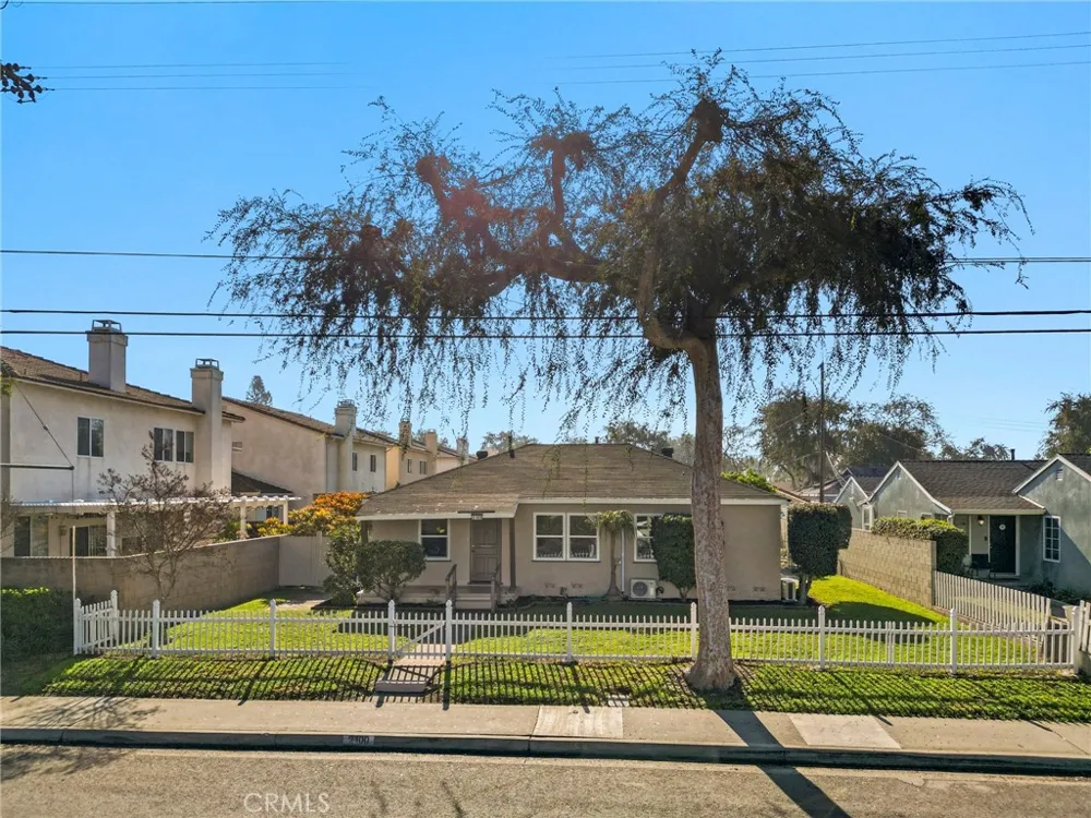 2100 W Valencia Drive Fullerton, CA 92833